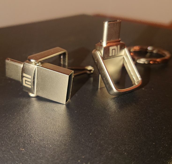 Флашка XIAOMI 2TB 2в1 с два накрайника