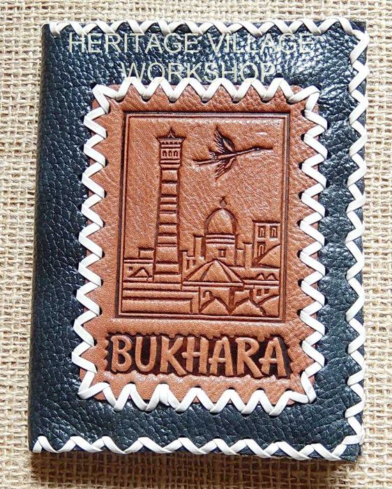 Блокноты с кожаной обложкой.