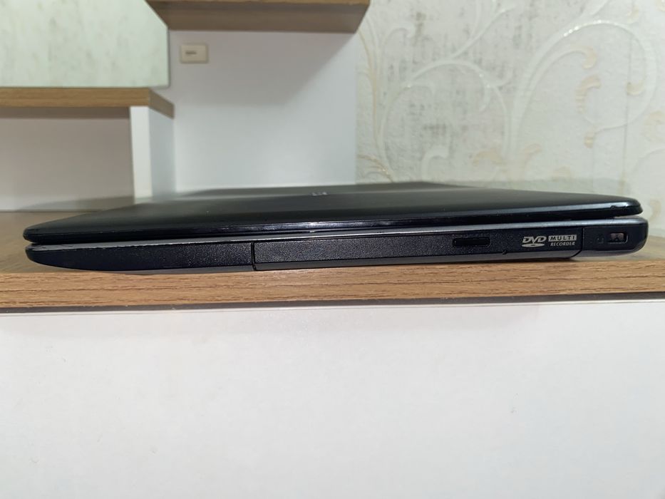 Ноутбук Asus x550CA
