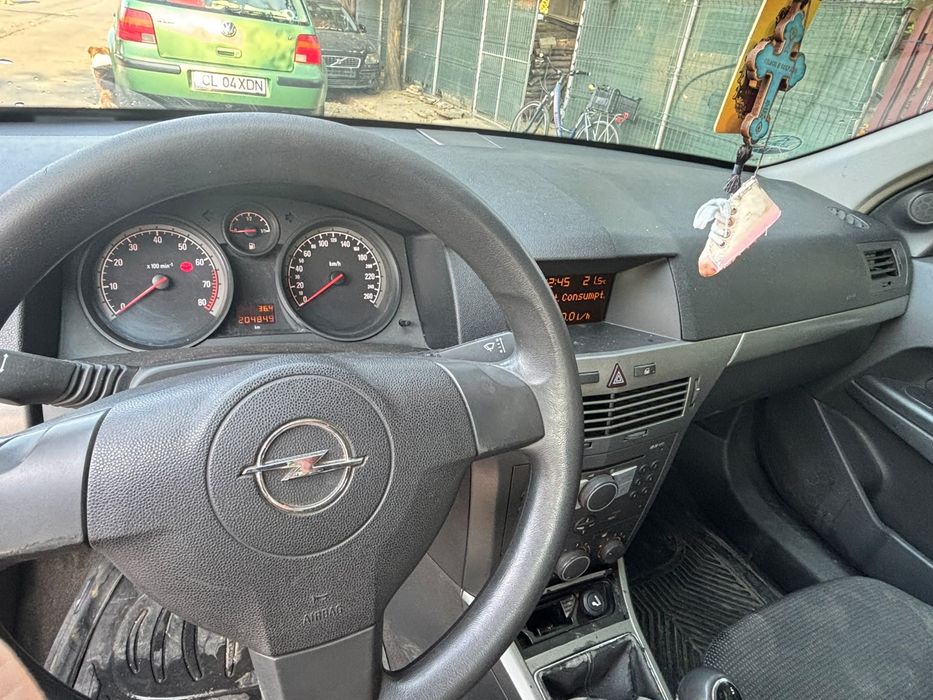 Opel Astra H an 2004