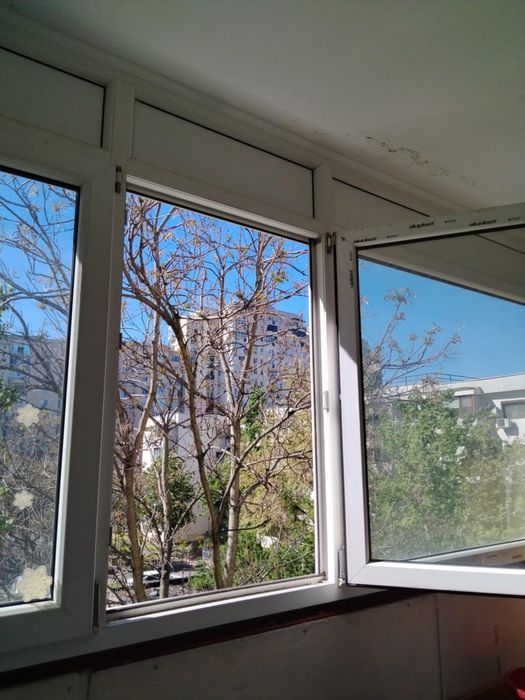 Inchiriez garsoniera spatioasa,mobilat, 42m2, etaj 3/4, fără loc de parcare. Zona liniștită, in spate la rond Alba Iulia. Pret 370€, ușor negociabil.