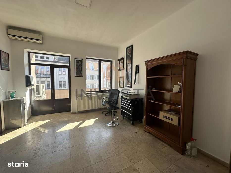 Apartament 4 camere 115 mp Ultracentral etaj intermediar pe Eroilor!
