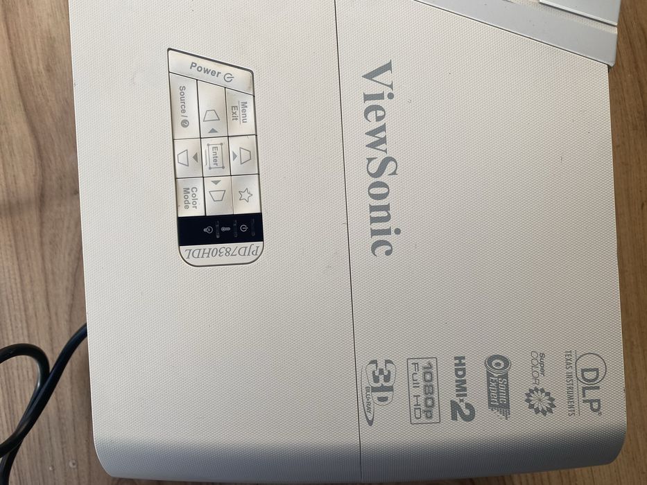 Проектор ViewSonic PJD5353LS Краткофокусен DLP Проектор