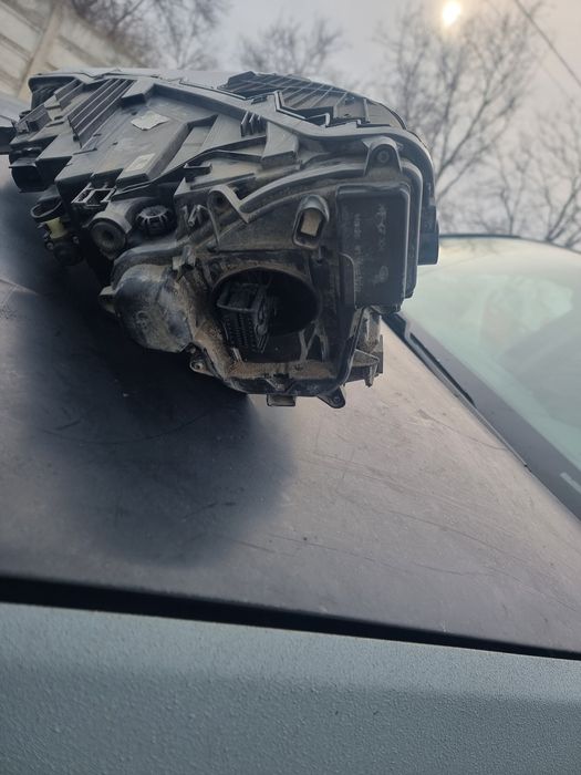 Far dreapta audi Q8 matrix full led cod 4M8941036