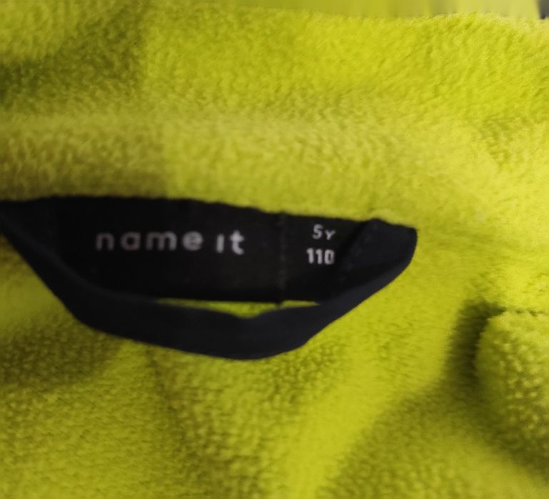 Курточки .одна пара м комбинезоном.