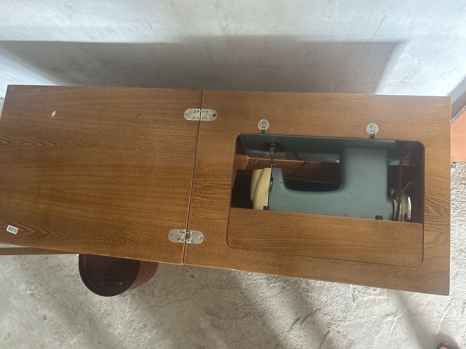 Швейная машина для ног рабочий