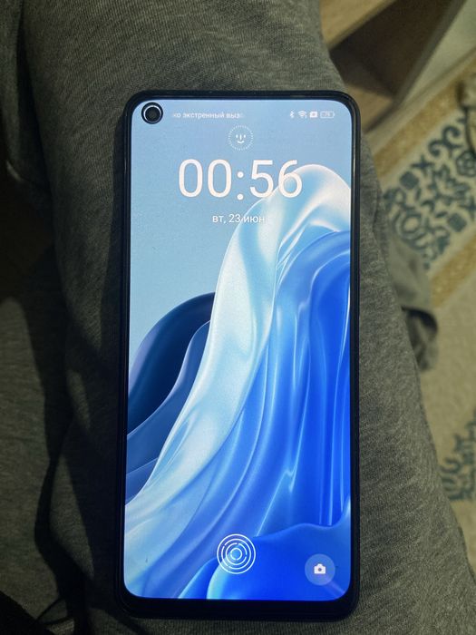Oppo reno 7, 128 гб памяти.