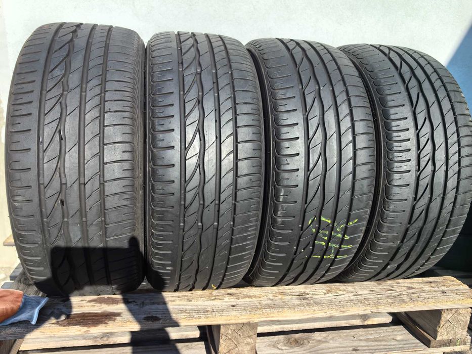 225/45/17 Бриджстоун ДОТ 2015 г