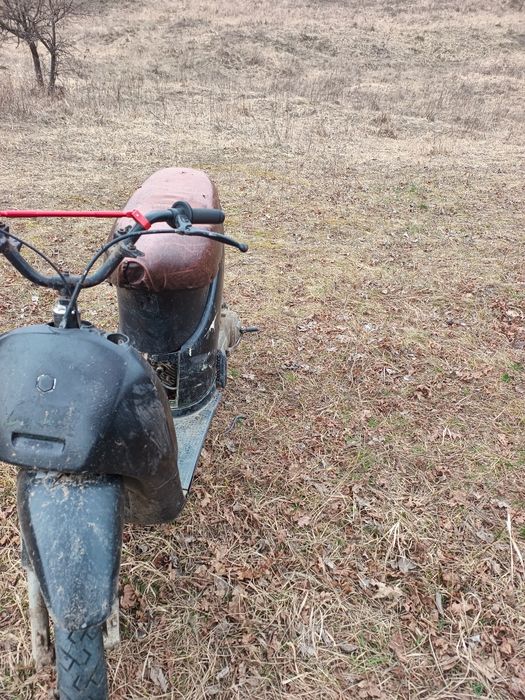 Vând sau schimb scuter Aprilia