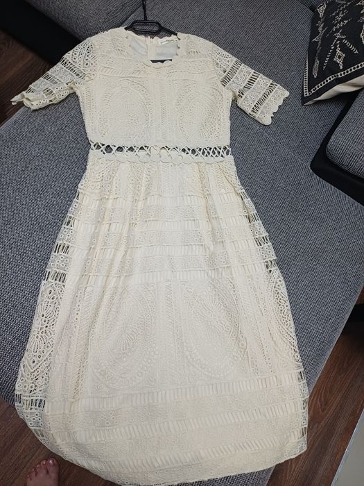 Vand rochie marimea S/M