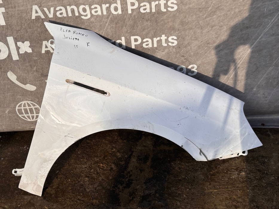 Десен калник • Alfa Romeo Giulietta (2010–)