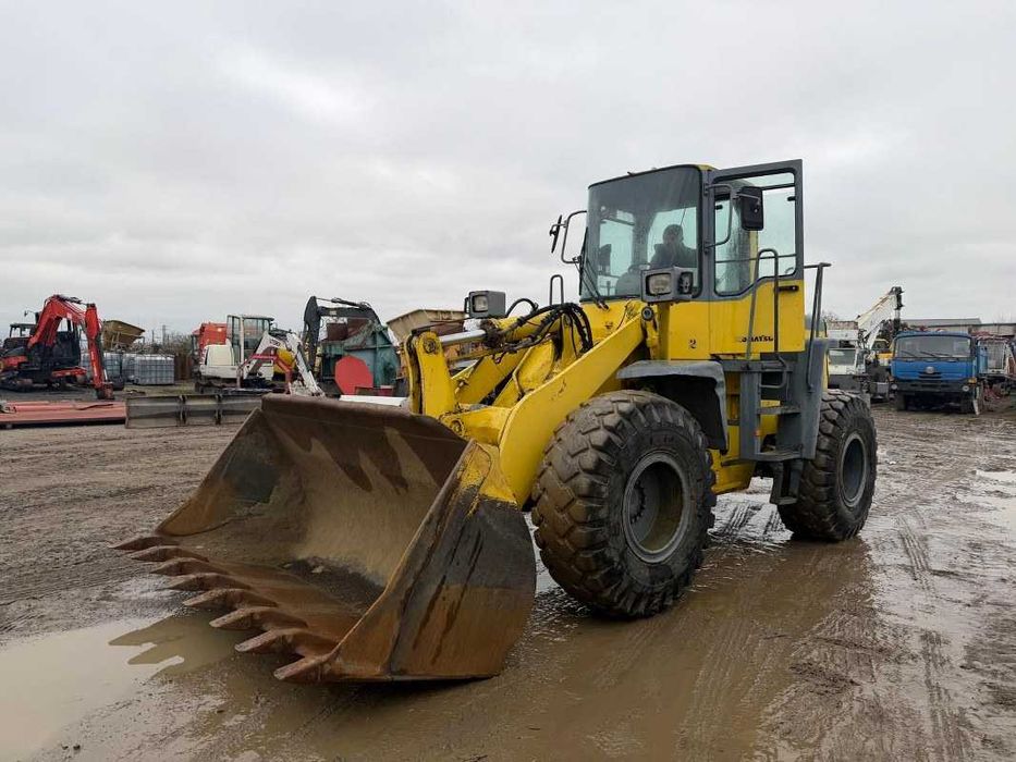 Distribuitor hidraulic vola incarcator frontal Komatsu WA320 piese