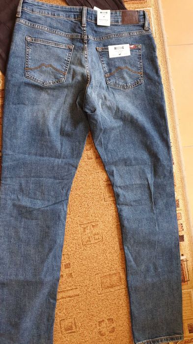 Маркови дамски панталони