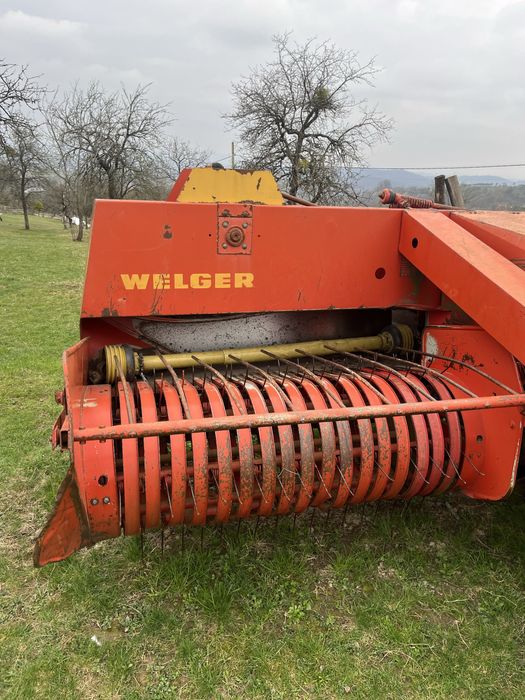 Vând balotiera Welger AP41