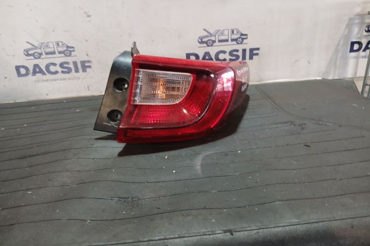 Lampa / Tripla stop dreapta pe aripa Kia Stonic prima generatie
