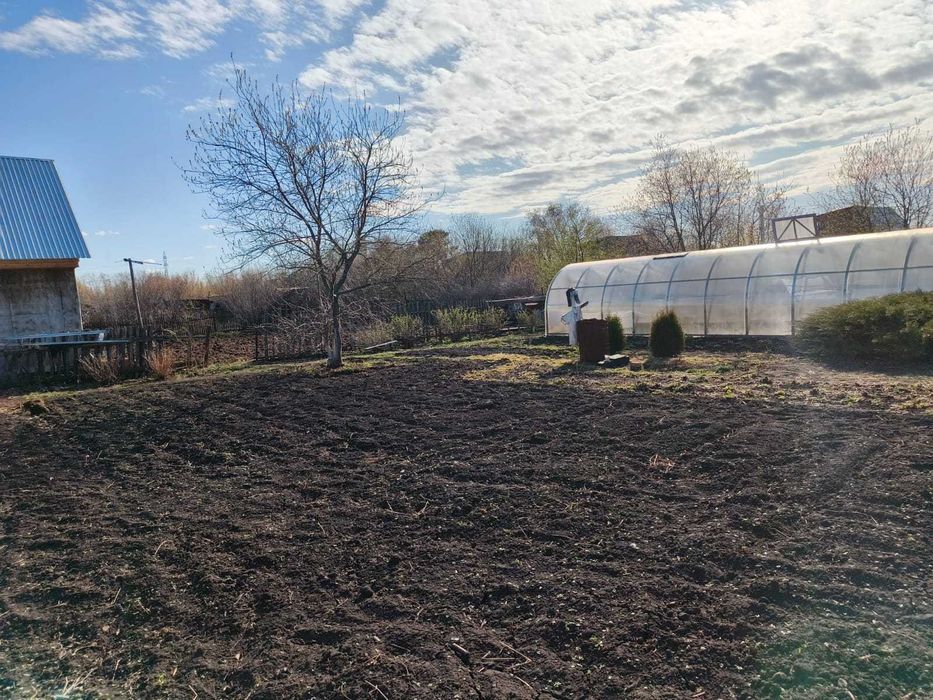 Дача 5 соток , вода , теплица.