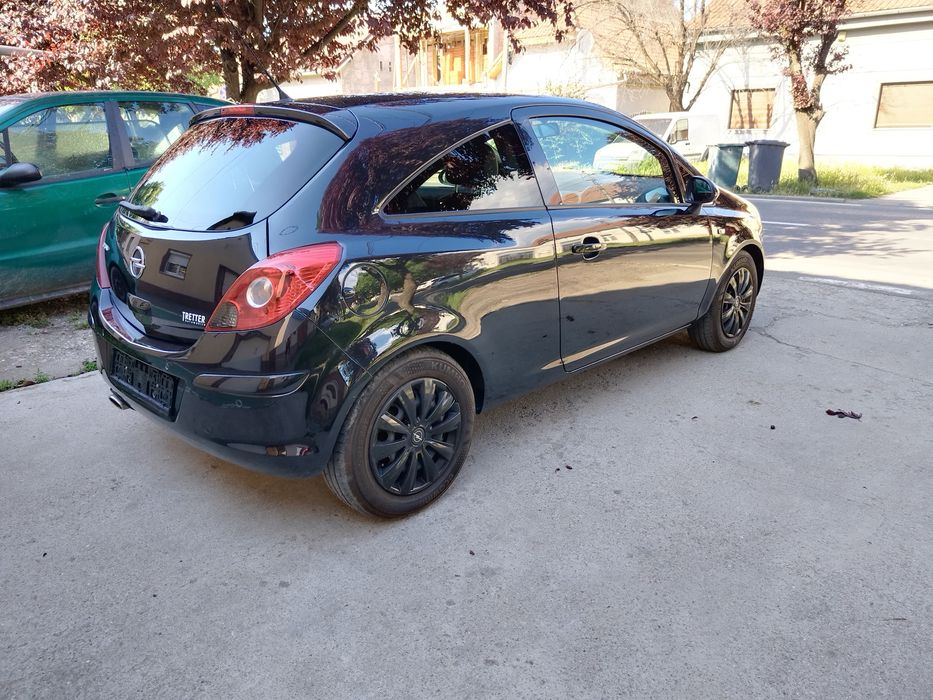 Opel Corsa 1.4i cu 87 cp,an 2012,euro 5,incalzire volan si scaune