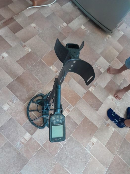 Срочно!Продам металлоискатель