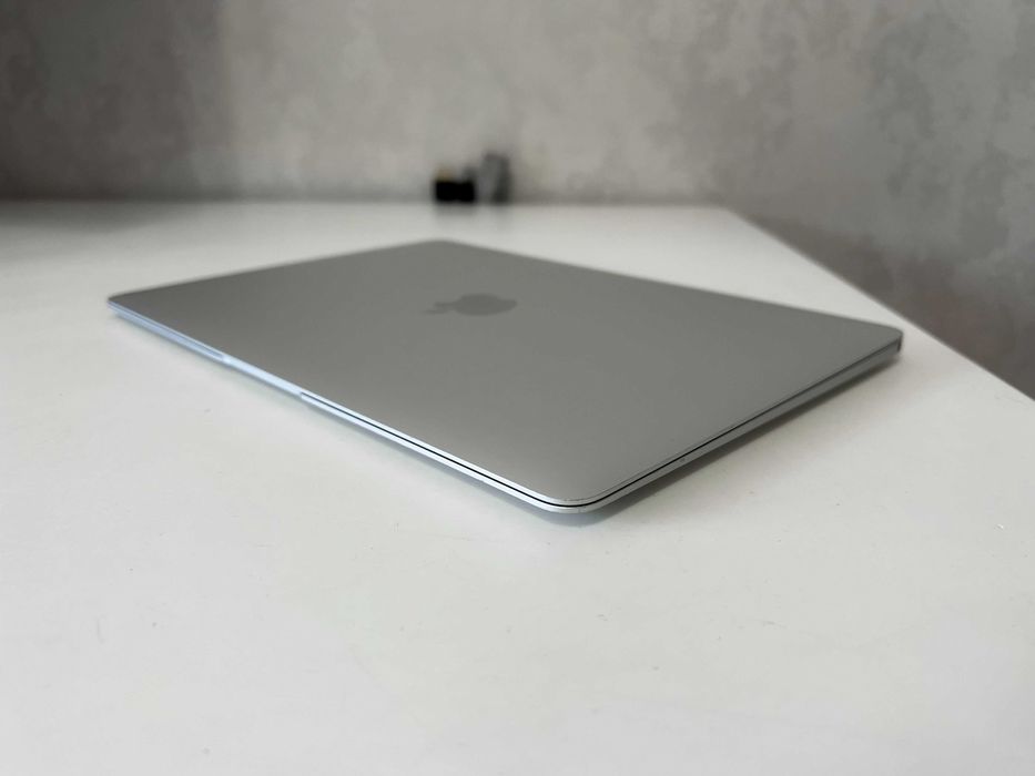 Macbook 2016 / 8GB / 512GB SSD