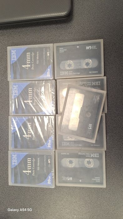 Caseta cu banda magnetca de date IBM de 4mm(Pentru cunnoscatori)