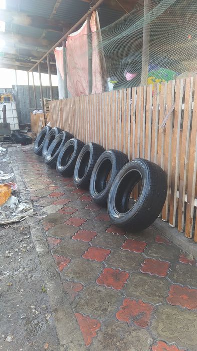 Продам резину  на машину