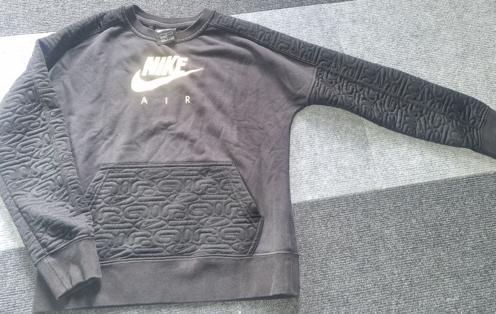 Дамски блузи ,пуловери