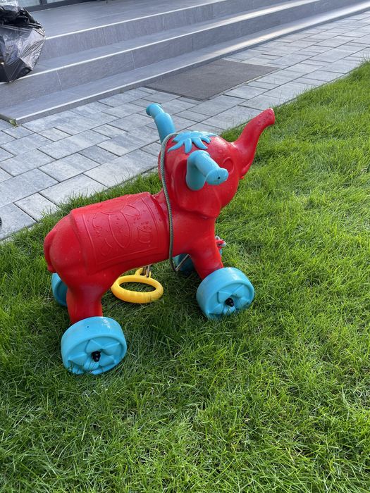 Tricicleta elefant fara pedale cu sfoara