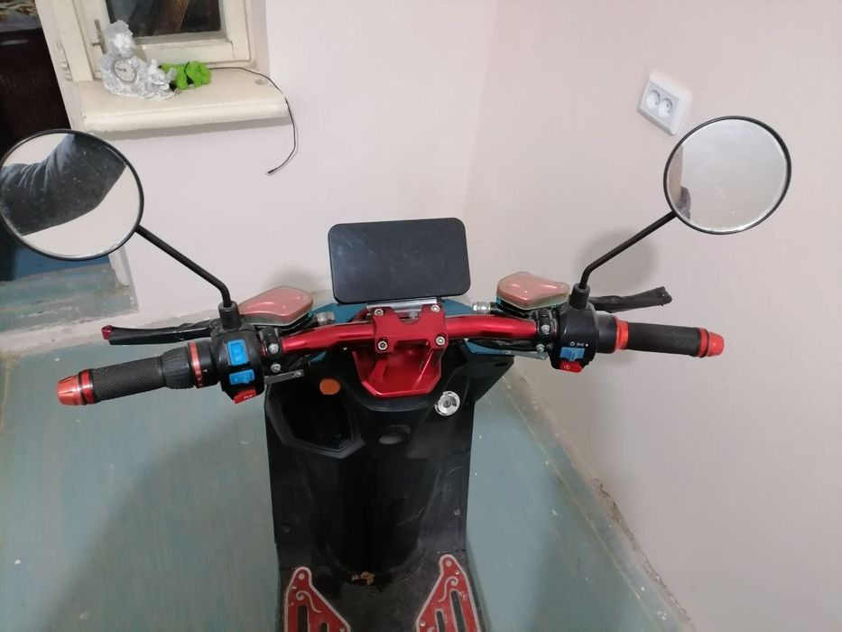 Продается скутер электрический