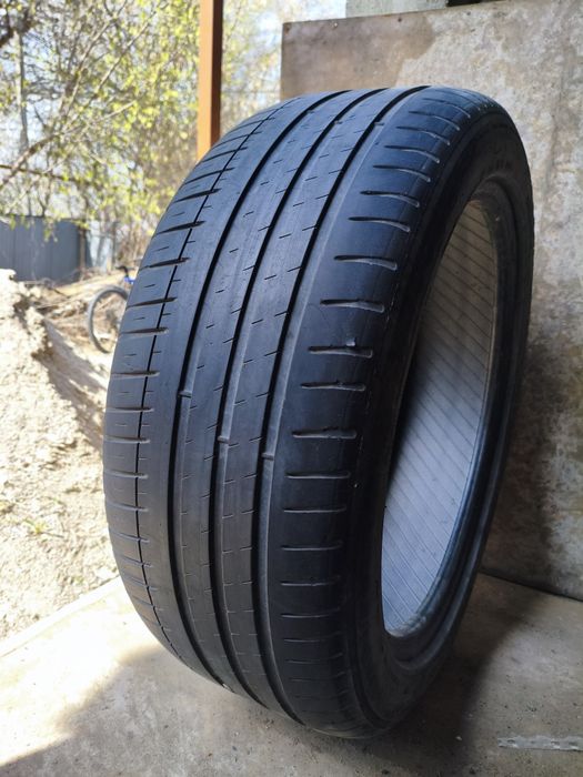 245 45 R19 Одиночка. Michelin