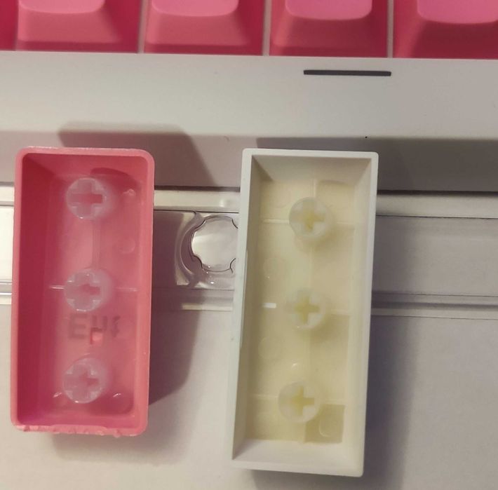 Set Keycaps Taste roz-alb double shot PBT si set incomplet