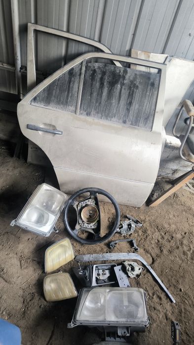 Срочно продам запчасти Мерс 124