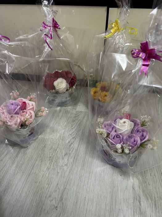 Mini aranjament trandafiri sapun