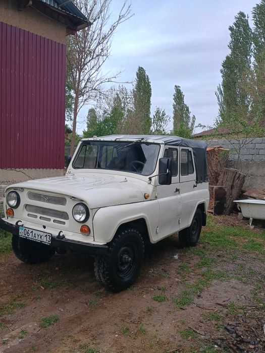 Автомобиль УАЗ 31512