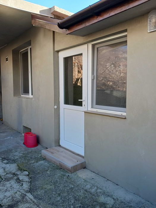 Дава се под наем Многостаен апартамент в Варна, Колхозен пазар - 35 кв.м за 265.2 € - Снимка #10