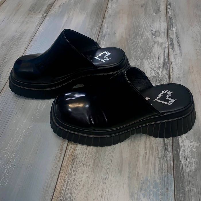 Нови мюли, р-р 38.