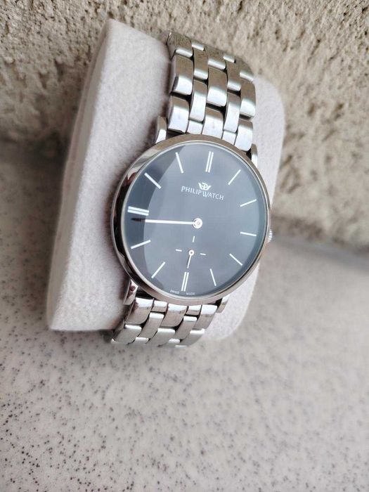 Philip Watch Minimalist superb ( dress watch ) poate fi un cadou ideal