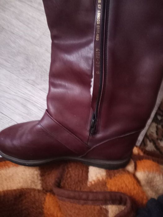 Продам сапоги женские