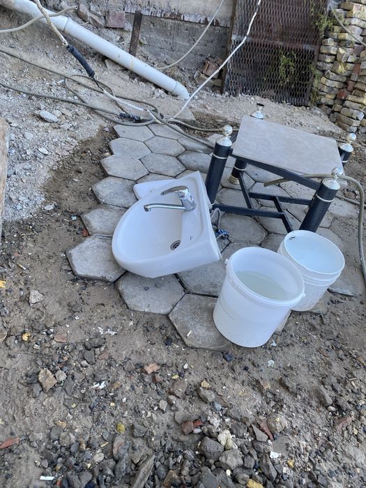 Унитаз и раковина