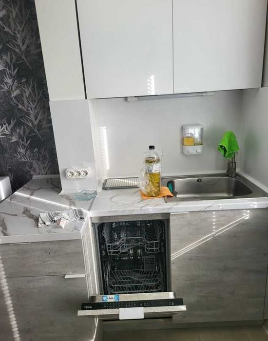 Продава се Двустаен апартамент в София, Фондови жилища - 45 кв.м за 2534 €/кв.м - Снимка #3