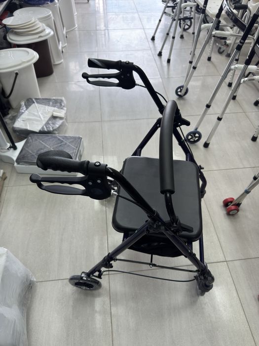 Hadinok Rollator yengi