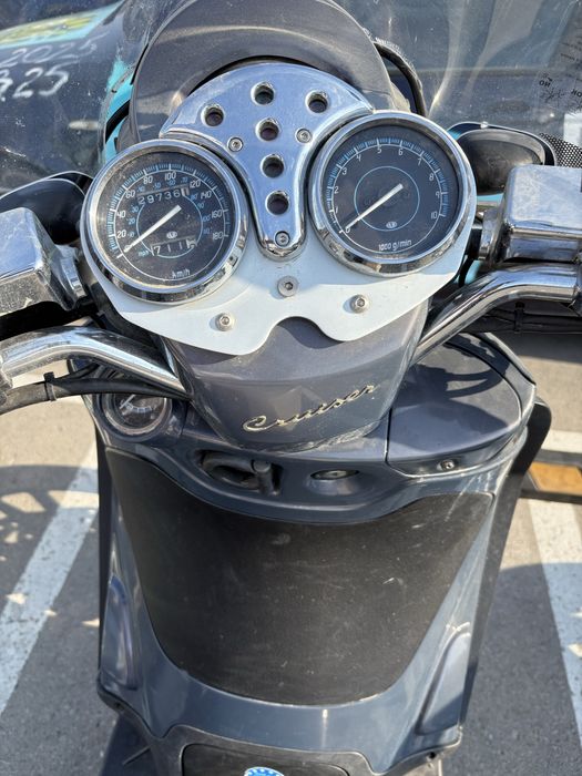 Продавам Piaggio bevarly 500