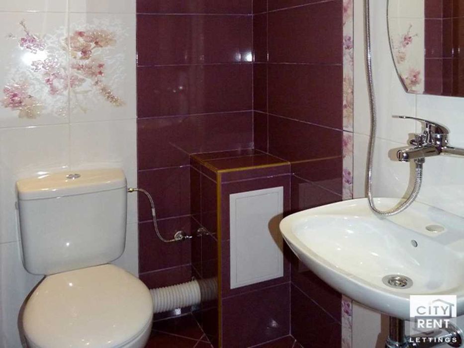 110679 Козметичен салон под наем до Стадиона във Велико Търново