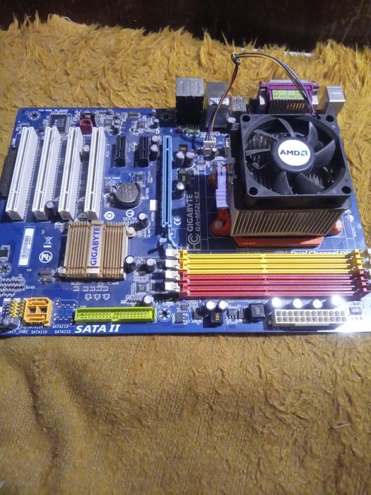 дъно Gigabyte Ga-M52L-S3