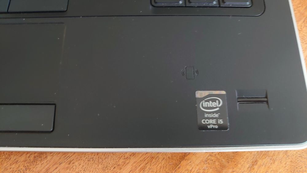 Ноутбук Dell latitude 7440