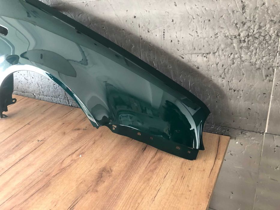 Aripa Fata Dreapta VW Golf 4 IV An 1998-2004 (LB6G (Verde))