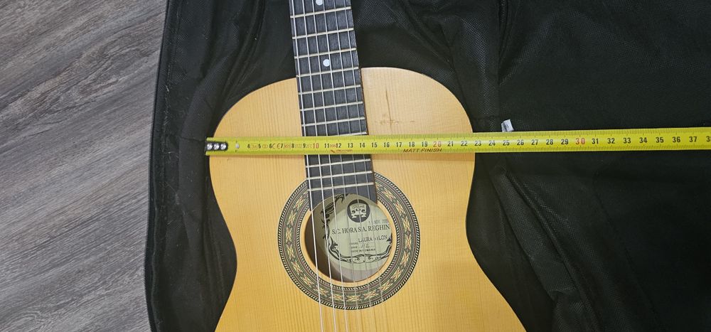 Chitară  in stare bună