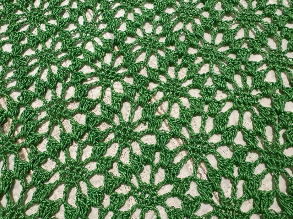 Шаль ручной вязки