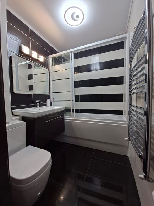 Titlu: Superb! Apartament 2 camere lux, etaj 3/4, 68 mp utili – Micro 9, Str. 9 Mai (La 5 min de Centru)