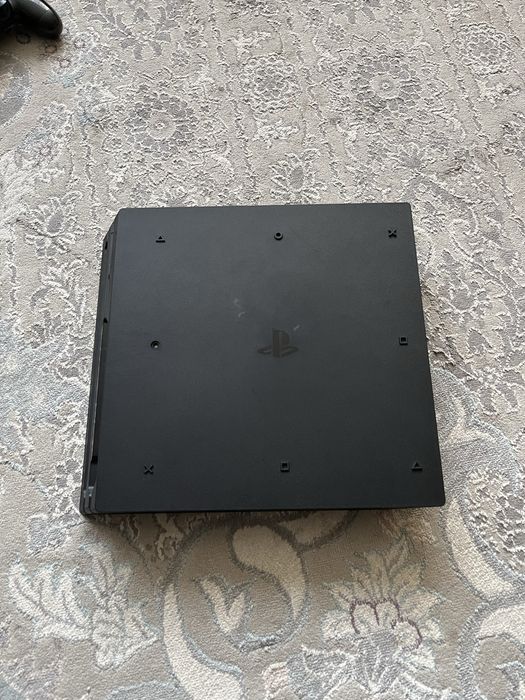 PlayStation 4 Pro по цене договоримся