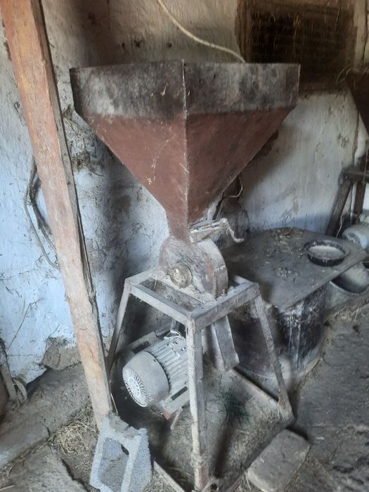 Дробилка для зерна